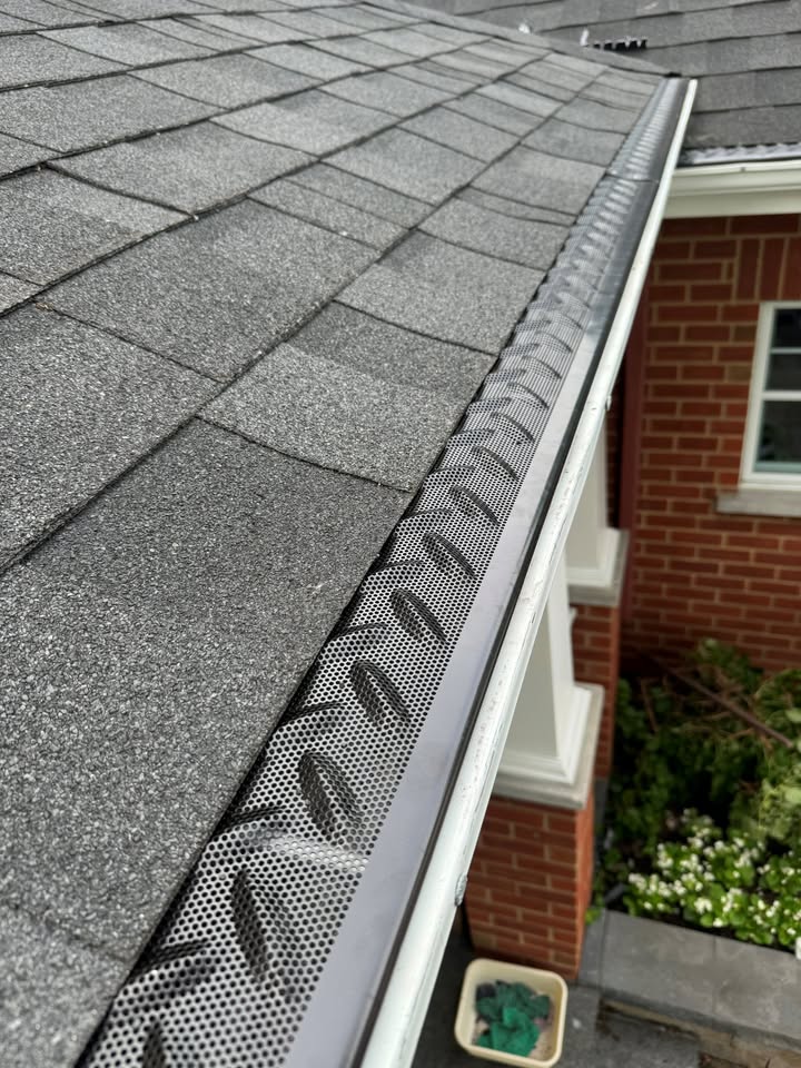 Seamless Gutter Systems for Safe, Efficient Home Protection